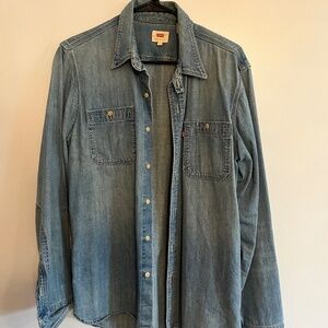 VINTAGE Levi Button Up (MENS M)